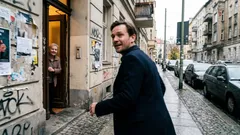 Životní historka: Na Žižkově jsem zaklepal na jedny dveře. Dodnes slyším tu otázku