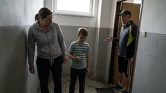 Historka: Soused mi zazvonil kvůli autu a já řekla větu, co ztuhla chodba